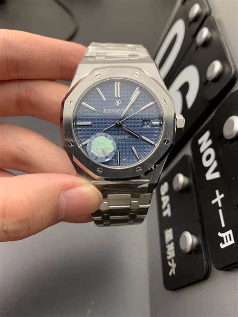 audemars piguet royal oak 15400 replica from dhgate|audemars piguet authenticity check.